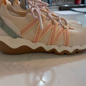 Madewell Cream Knit Sneaker with Pink Stitching and Gum Sole
